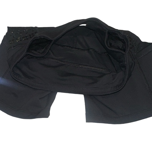 Lululemon Run: Shorty Short Black Shorts size 2 - Picture 17 of 17